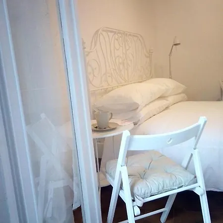 Guest house La Turr De Mezz Lca